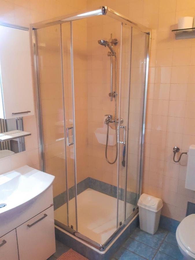 Apartmani Jutro Novalja Exterior foto