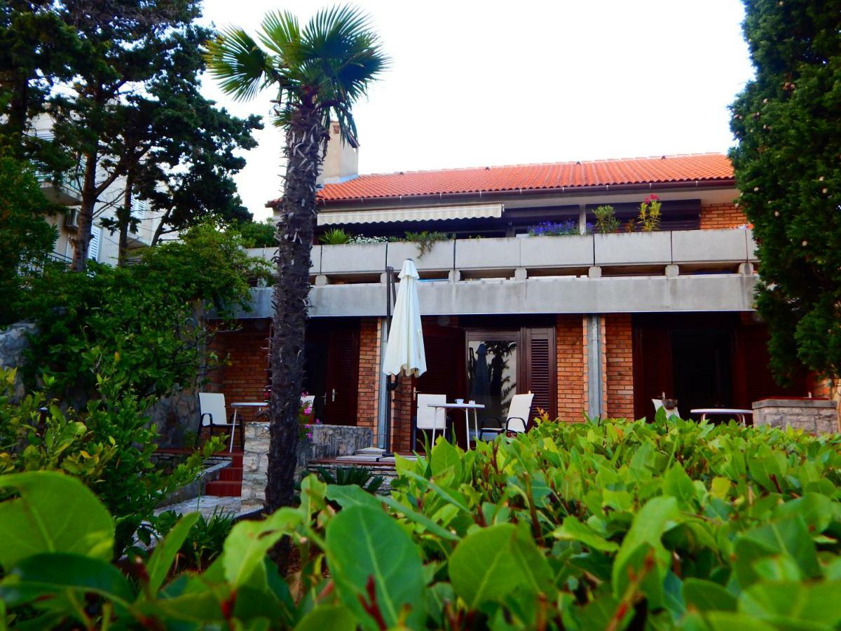 Apartmani Jutro Novalja Exterior foto